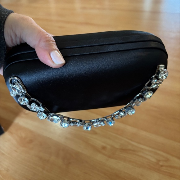 BADGLEY MISCHKA BLACK SATIN RHINESTONE CLUTCH PURSE LIKE NEW - Picture 2 of 8